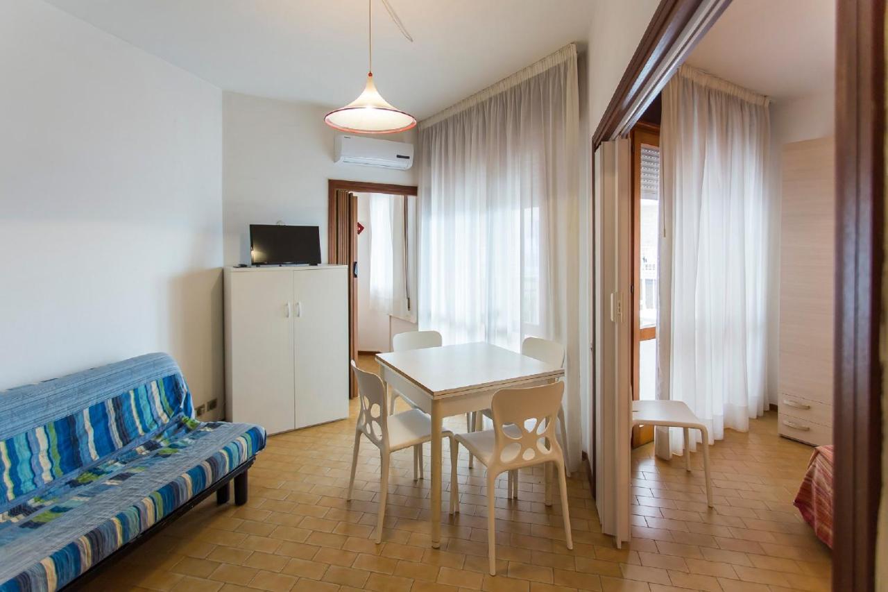 Apollo Appartement Lido di Jesolo Buitenkant foto