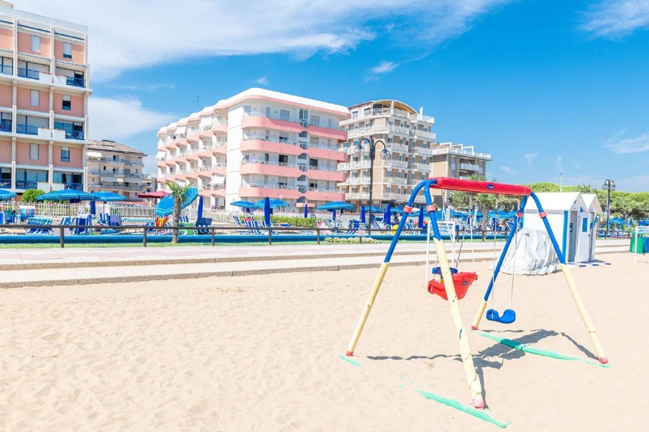 Apollo Appartement Lido di Jesolo Buitenkant foto