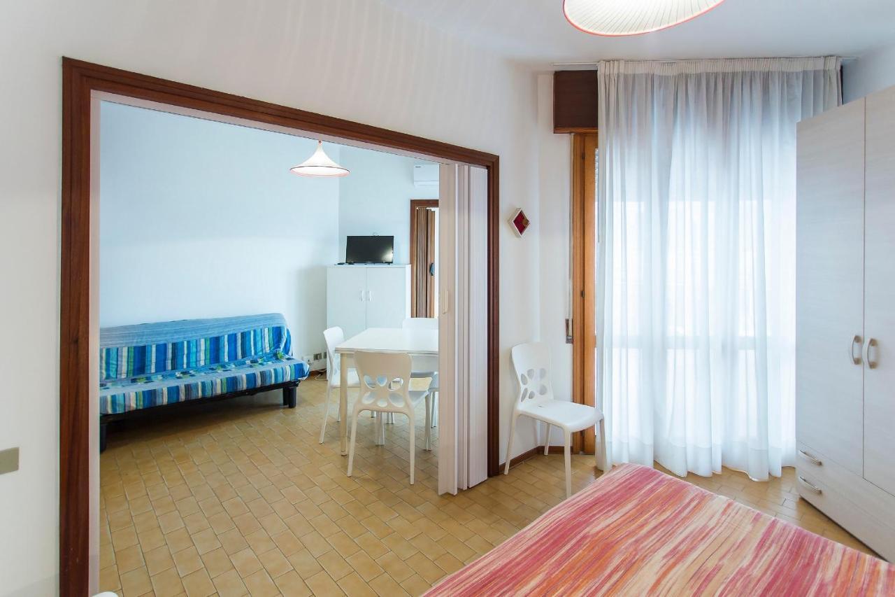 Apollo Appartement Lido di Jesolo Buitenkant foto